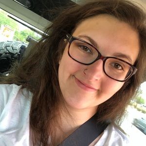 Meet your Posher, Karlie